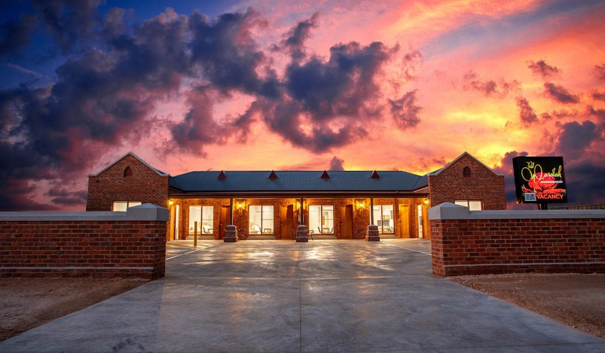 Red Waratah Accommodation