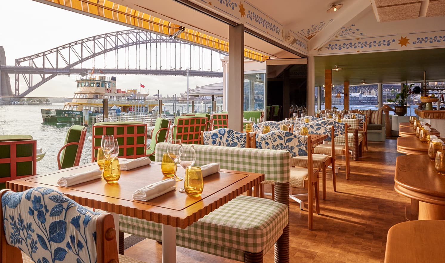 Sails on Lavender Bay — restaurant in McMahons Point, Sydney
