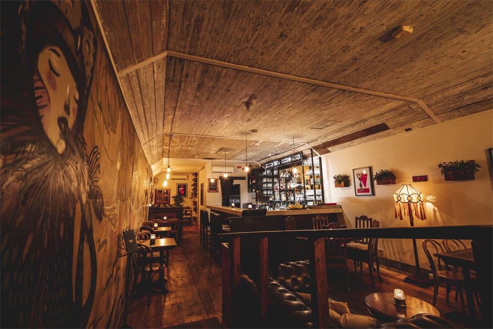 Canvas Club