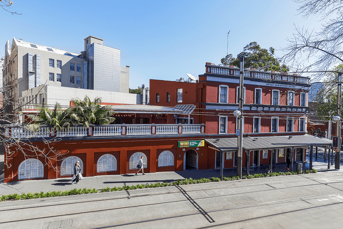 Royal Exhibition Hotel